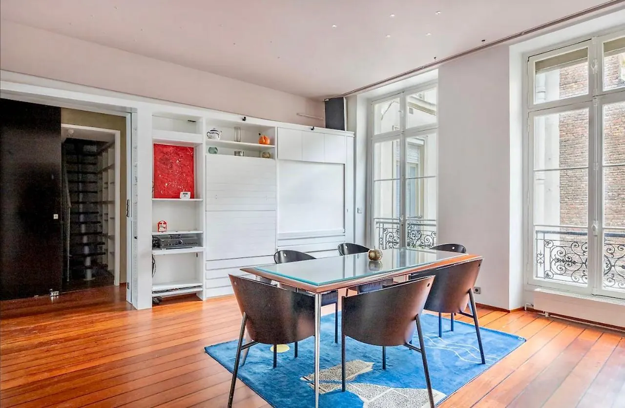 Appartement Chic Parisian Flat France