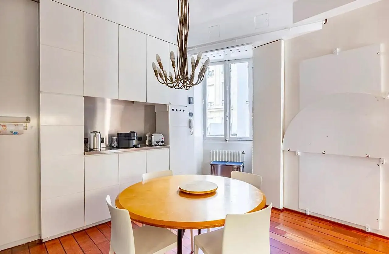 Appartement Chic Parisian Flat France