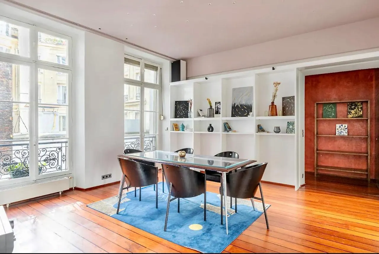 Appartement Chic Parisian Flat